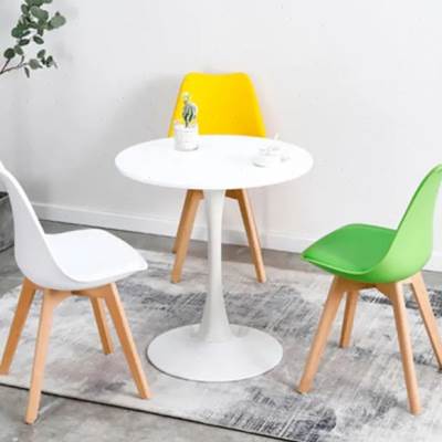 北欧餐桌椅组合现代简约小户型家用桌子实木白色伊姆斯洽谈桌椅子