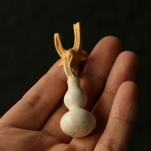 纯手工雕刻一体成型鹿角小葫芦手把件手捻根付把玩件小挂件带龙头