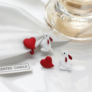 S925银针气质复古红色爱心兔子耳钉设计感不对称小巧耳环耳夹女