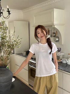 上衣 新款 韩版 圆领百搭显瘦短袖 T恤女2024夏季 创意字母丝光棉修身