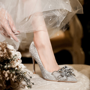 女婚鞋 细跟尖头法式 灰姑娘水晶伴娘高跟鞋 新娘鞋 2023香槟色新款