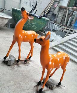 饰小鹿雕塑 玻璃钢彩绘树脂雕塑梅花鹿雕塑摆件园林景观装