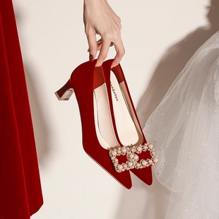 红色高跟鞋 粗跟孕妇可穿订婚敬酒鞋 中式 秀禾婚纱两穿不累脚新娘鞋