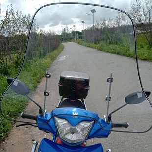 急速发货摩托车电动车踏板车三轮车通用前挡风玻璃挡风板PC高清加