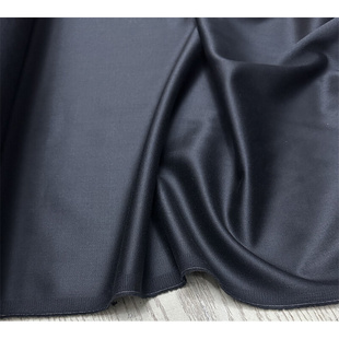 礼服布料 日本进口纯黑色缎面美丽奴羊毛真丝精纺面料设计师西装