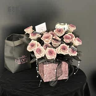 高级感创意乌梅子酱方盒玫瑰花束仿真花永生花生日礼物送女友闺蜜