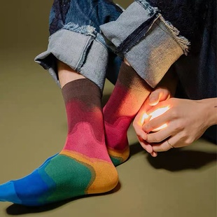 ins百搭男女中筒袜 网红款 渐变圆圈袜韩国设计感小众纯棉袜子个性