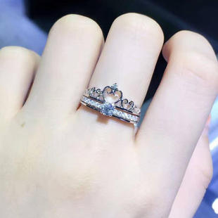 多戴彩金铂金求婚结 18K金莫桑钻石戒指女皇冠套戒一款 星眸珠宝
