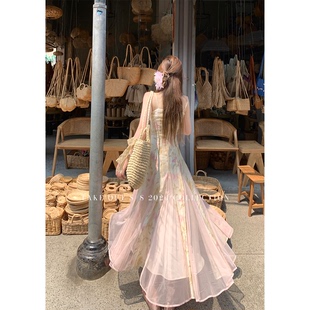 外卖到了 蝴蝶花园 粉色吊带连衣裙 印花设计仙女长裙女春夏新款