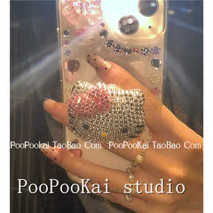 PooPooKai奢华手工满钻猫咪支架适用于苹果15promax全包iPhone14pro手机壳防摔14可爱13日系高级感12卡通