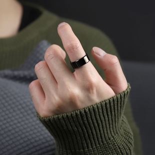 ins冷淡风 个性 宽面素圈钛钢黑色戒指男女情侣对戒单身简约韩版