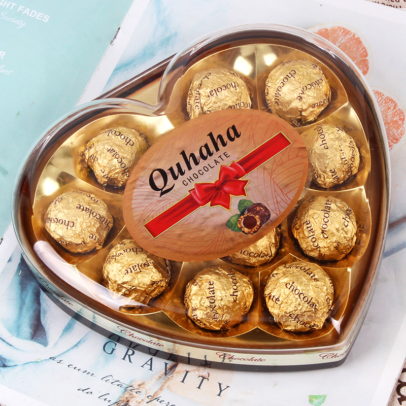 情人节礼物送朋友休闲小零食品 典趣12粒果仁威化巧克力心形礼盒装
