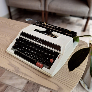 打字机白色英文机械1980S正常使用复古文艺礼品中古旧物 ROMANTIC