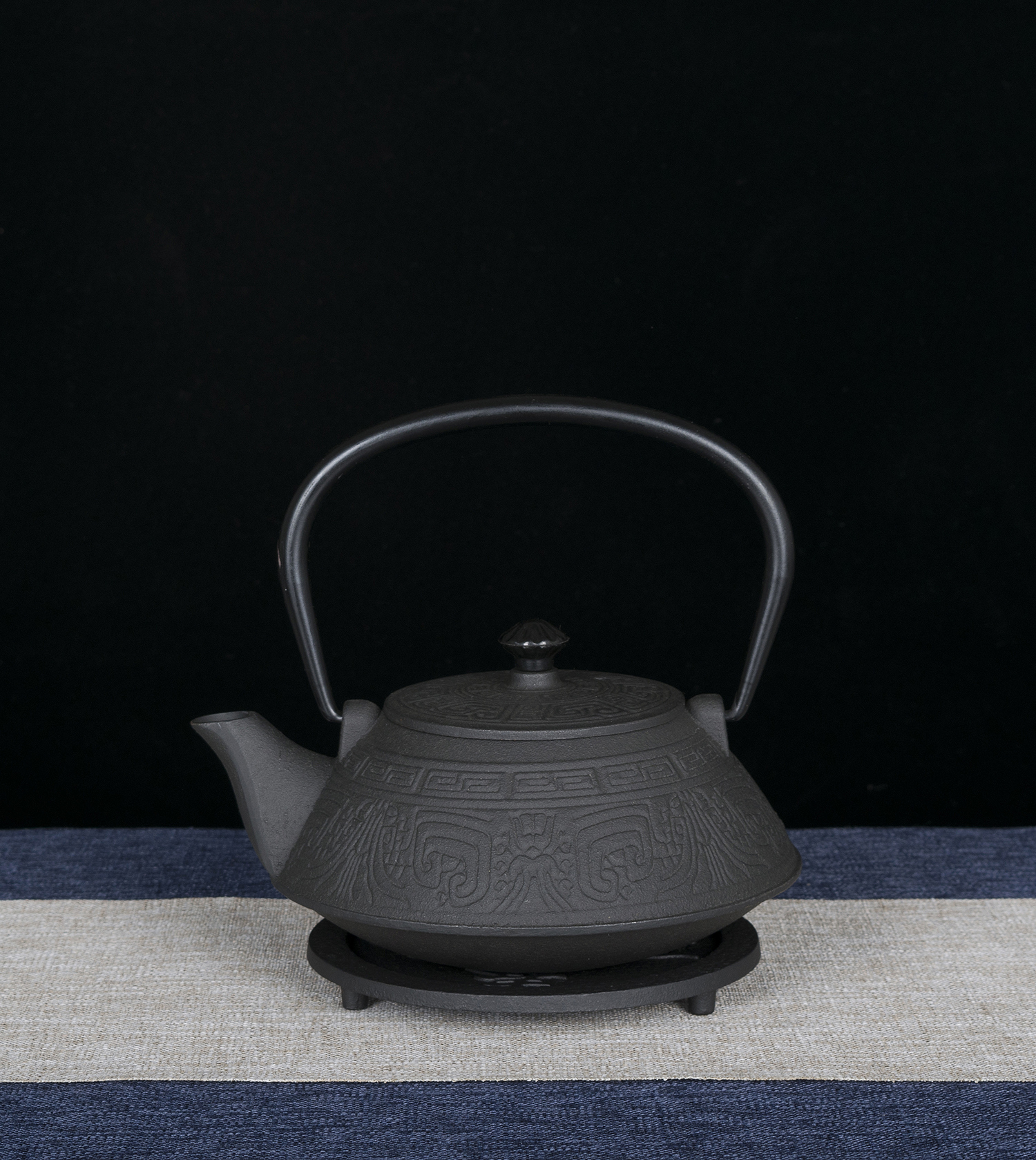 进口煮茶机0.8L 烧水壶铸铁家用煮泡茶手工壶无涂层生铁壶铁杯套装