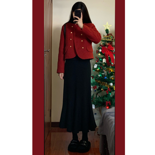 安小落精致纽扣圣诞新年红色小香风羽绒服外套半身裙洋气两件套装