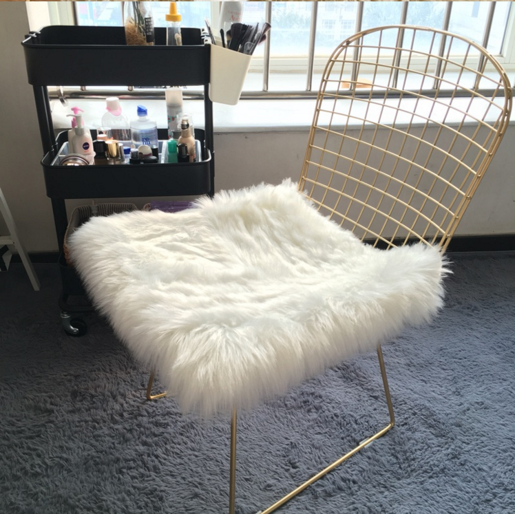 饰毛毛垫 白色仿羊毛方形圆形蝴蝶椅子坐垫镂空网红凳子座垫桌面装