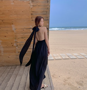 女三亚旅游拍照海边度假沙滩裙长裙超仙 性感露背连衣裙2020新款