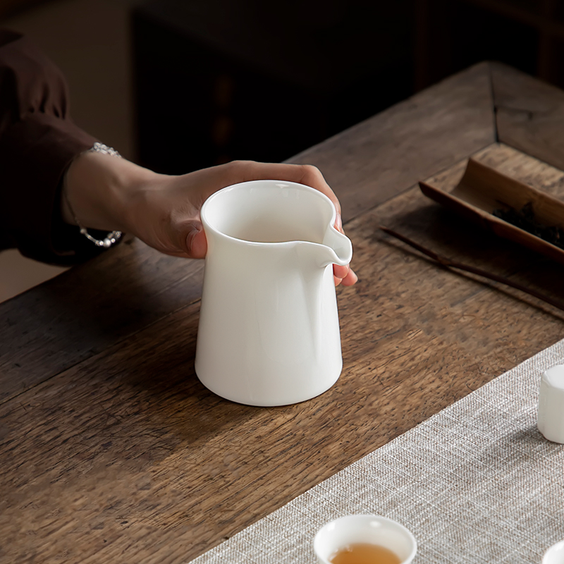 德化羊脂玉白瓷公道杯公杯分茶器茶海手工玉陶瓷茶海功夫茶道配件