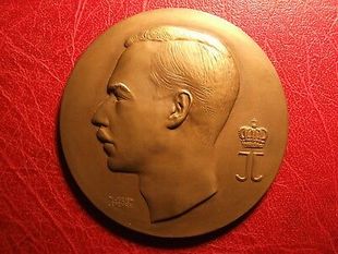 LEFEVRE收藏 卢森堡大公国向军队致敬青铜奖章奖牌N.JULIEN 代购