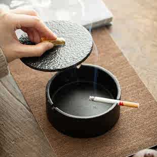 复古防飞灰带盖烟缸摆件 潮流时尚 陶瓷烟灰缸大号家用客厅创意个性