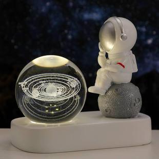 饰品送人生日礼物 宇航员水晶球摆件创意桌面太阳系太空人小夜灯装