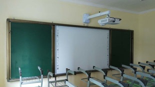 i68M5ZK互动投影教学一体机幼c儿园用触摸屏83寸幼教 电子白板HV