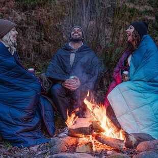 加厚防寒保暖多功能旅行毯 户外露营帐篷便携羽绒毯披肩睡袋秋冬季