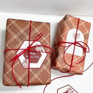 系格纹雪梨生日ins牛皮纸红色圣诞礼物包装 风礼物 纸格子礼品包装