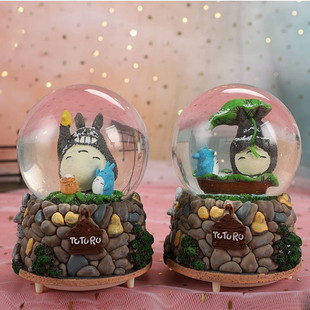 彩灯飘雪花卡通龙猫玻璃水晶球音乐盒八音盒创意女生儿童生日礼品